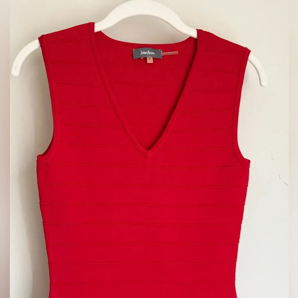 Neiman Marcus Red Sleeveless Dress - Size S - Picture 3 of 10
